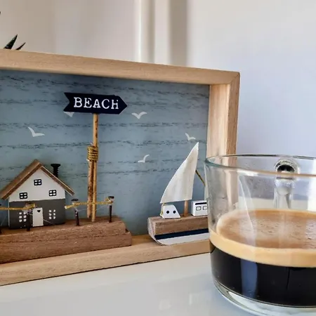 Retro By The Sea Apartament
